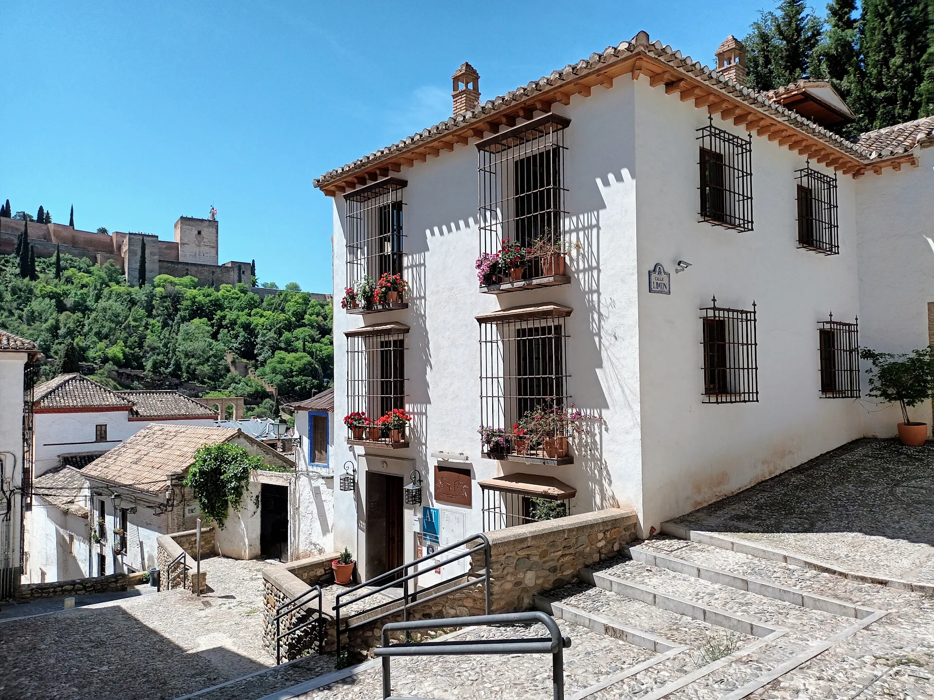Apartamentos Alhambra