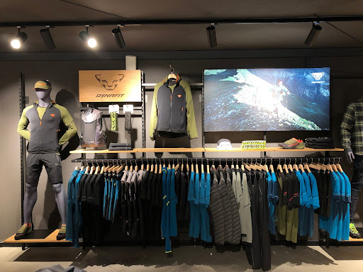 Mountain Shop Rosengarten - Thumbnail