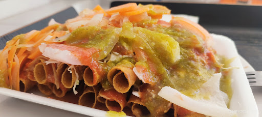 Tacos Dorados "El Cachis"
