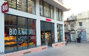 Photo n°15 de Naturalia à Marseille (Boutique de produits de toilette)