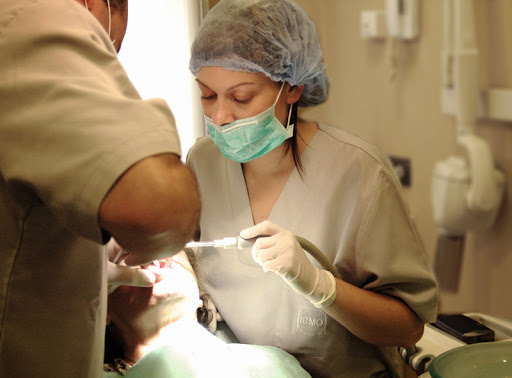 Clínica Dental Icmo - Institut de Medicina i Odontologia