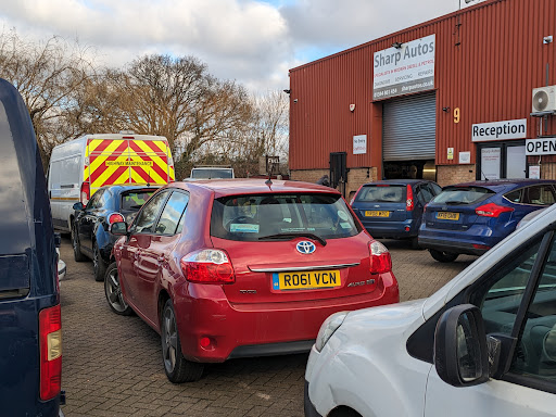Sharp Autos - Visual