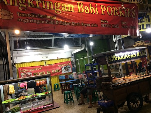 Angkringan Babi Porkies, Author: Ari Mahoklory