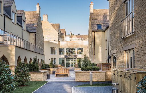 Stratton Court - Expert Care in Cirencester