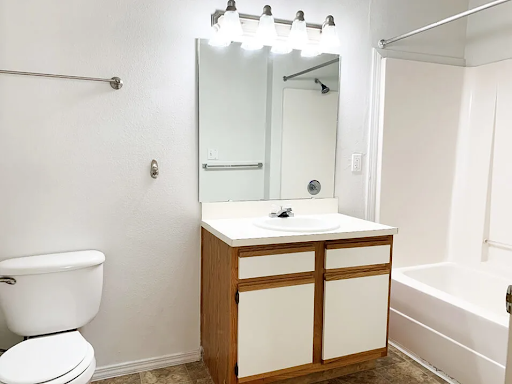 Apache Trace Apartments - Visual