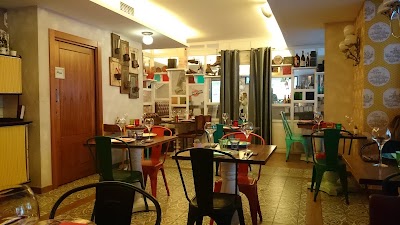 Photos of Le Petit Le&oacute;n