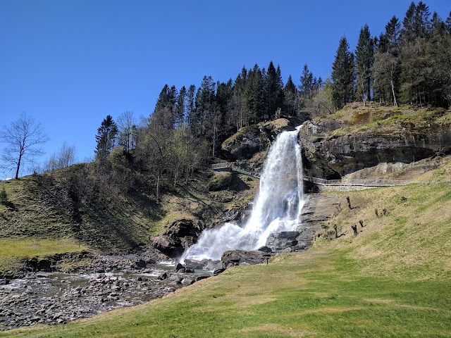 Steinsdalsfossen