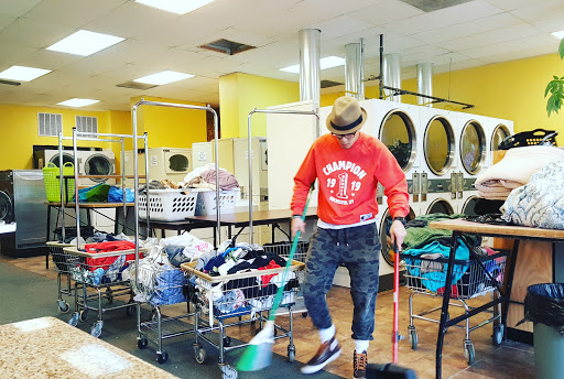 Oak Tree Village Laundry Gallery - United States