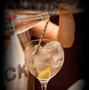 MILANS COCKTAIL BAR