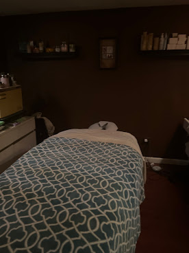 Natalie's Massage and Spa by null