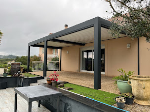 Photo n°15 de MENUISERIE PICON à Objat (Fabricant d'abris voiture et de pergolas)