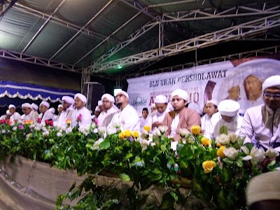 Photos of Lapangan Olah Raga Karang Durin