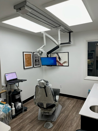 David Wickness, DMD- Nashville Cosmetic Dentist Gallery - United States