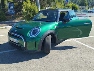 Photo n°3 de Carrefour Location à La Brillanne (Agence de location de fourgonnettes)