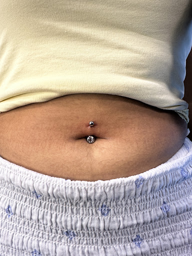 Bellybutton piercing post image