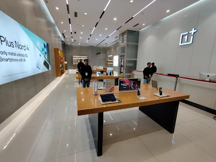 OnePlus Experience Store photo 3