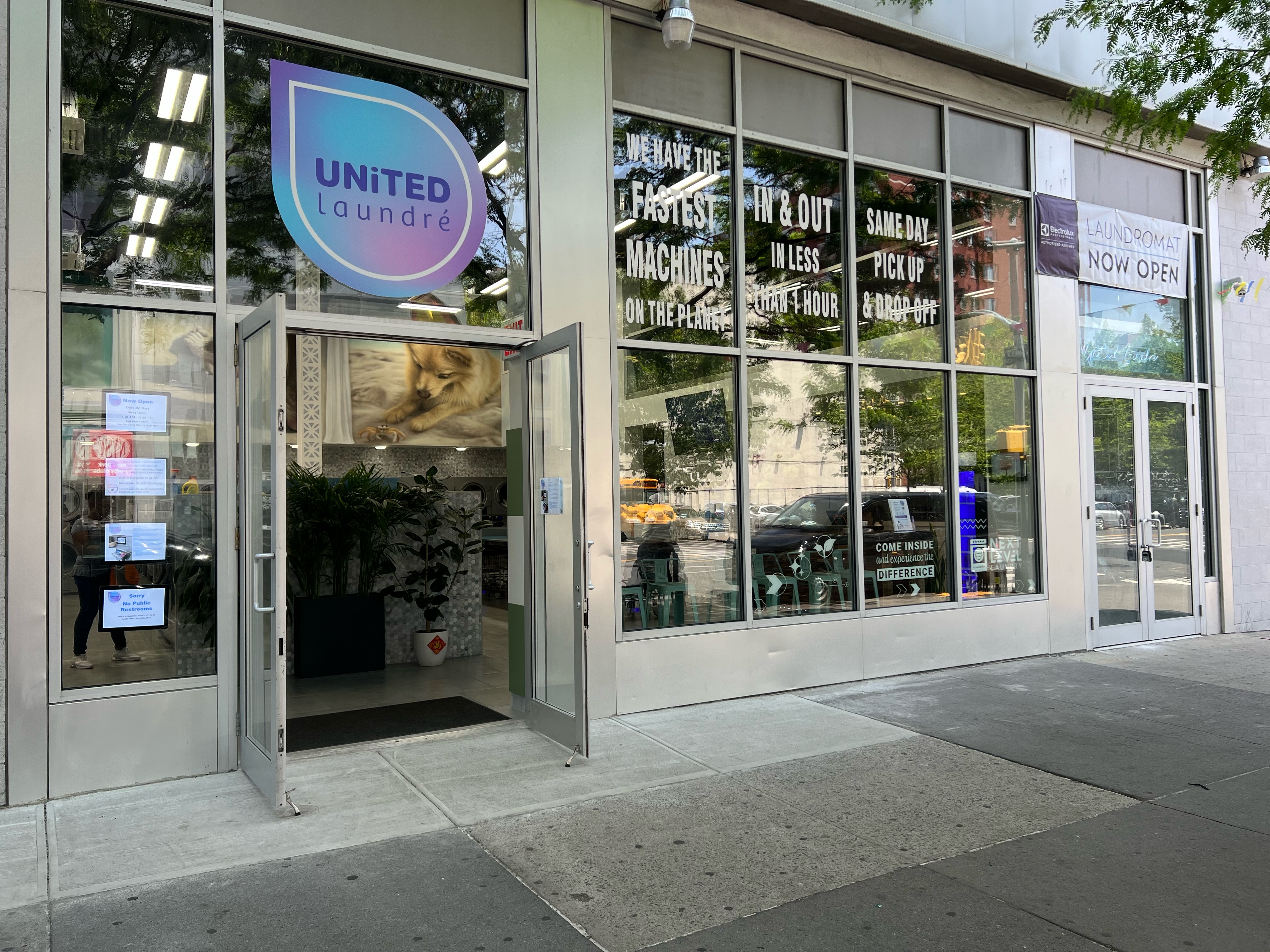 United Laundré facility with washing machines in New York