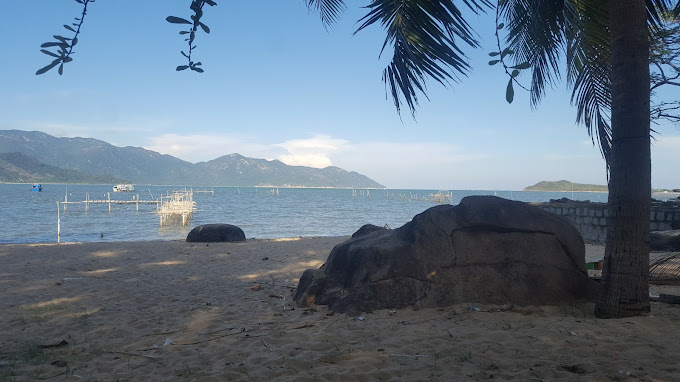 Nhà Hàng Long Phú, Cát Lợi, Nha Trang, Khánh Hòa