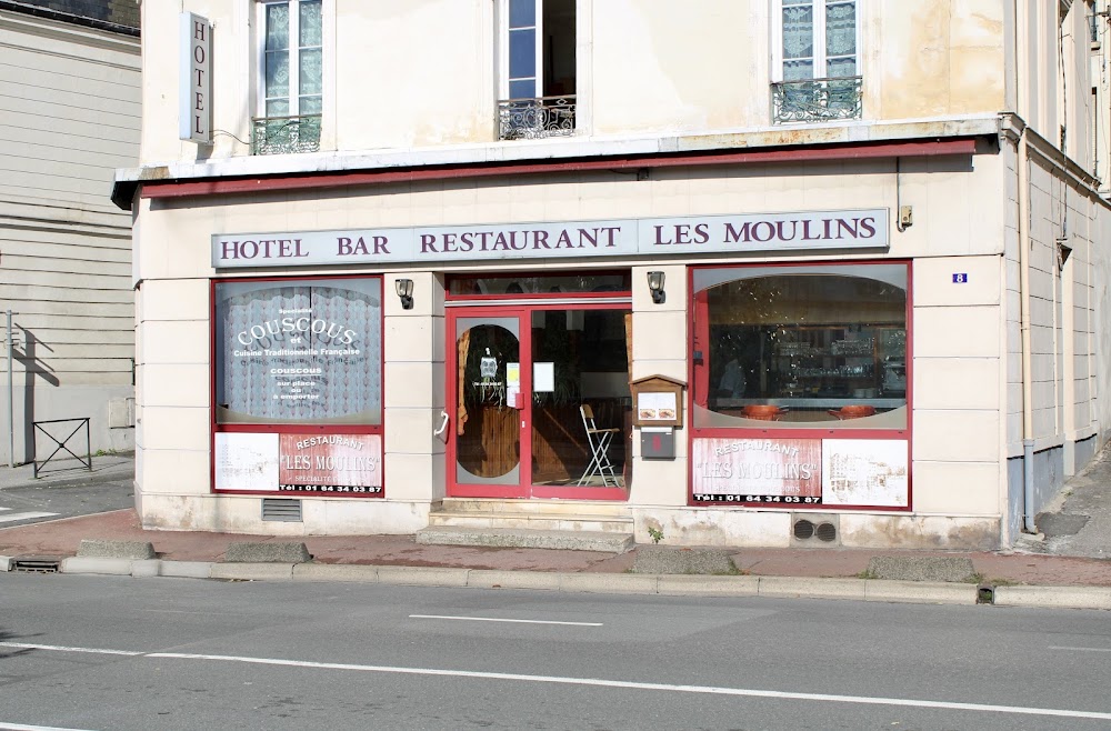 Les Moulins