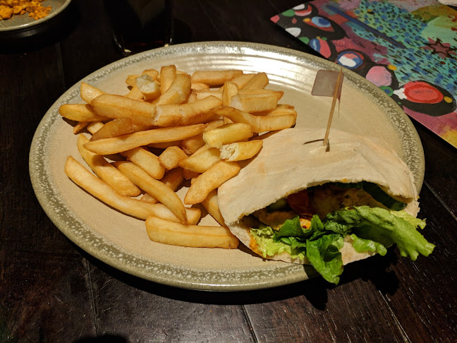 Reviews of Nando's Kingsbury in London - Restaurant