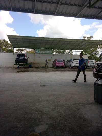 photo of TEMPAT CUCI MOBIL BILQIS D CAR WASH