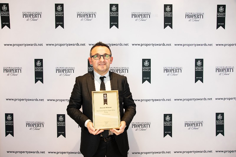 International Property Media Ltd. International Property Awards. photo 3