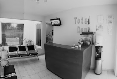 Photos of Cl&iacute;nica Dental Total Dent
