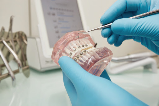Welcome to Cureway Smile Studio, where every patient is met with patience, respect, and clear com…