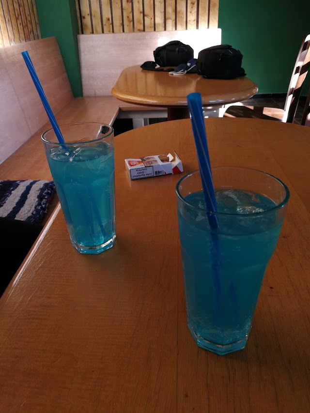 Bumsvoll Bar
