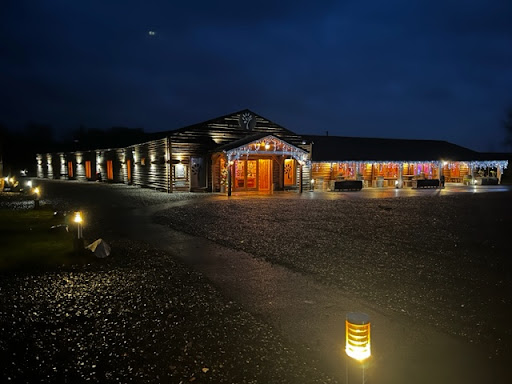 Silverwood Resort, Holiday lodges & Events barn - Thumbnail