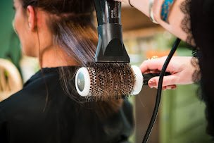 Photo n°7 de Salon Poppy Green bio-concept Fontaines sur Saône à Fontaines-sur-Saône (Salon de coiffure)