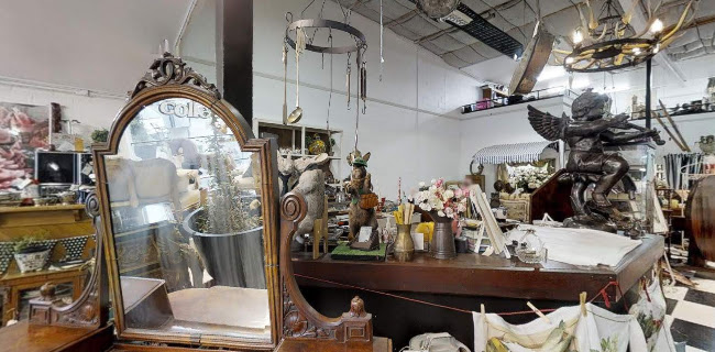 Lindy Sweet Pea Antiques and Collectables - Other