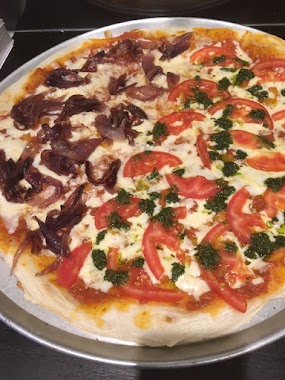 Pizza Metudela, Author: שי אזולאי