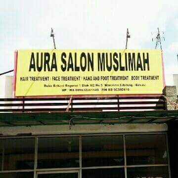 Aura Salon Muslimah, Author: Maria Ulfa