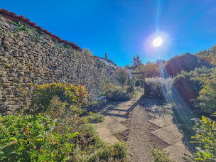 Photo n°4 de The Wild Geese Chambre d'hotes à Nanteuil-en-Vallée (Chambre d'hôtes)