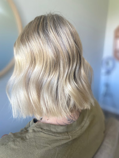 Nikole Hayley Hair - Thumbnail