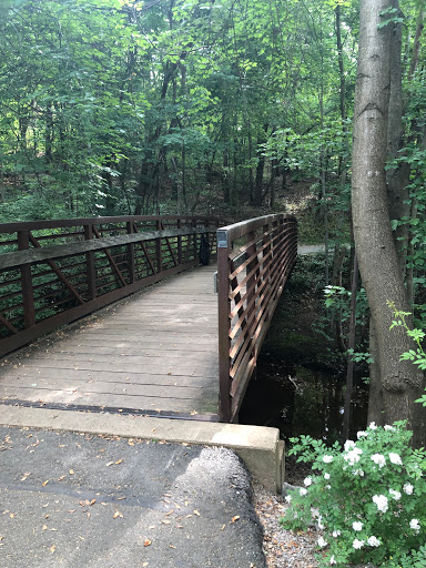 Kingstowne Lake Gallery - United States