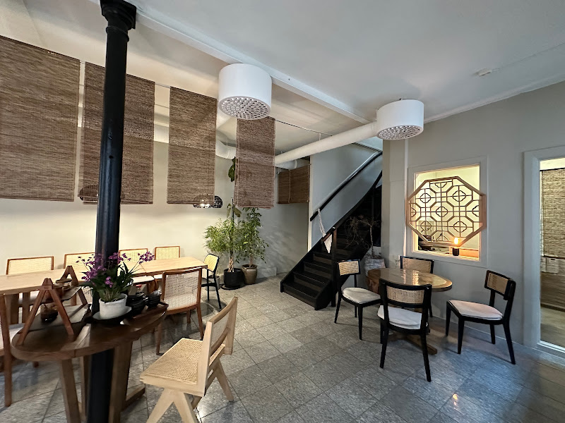 Five Flower Noodle Bar — photo