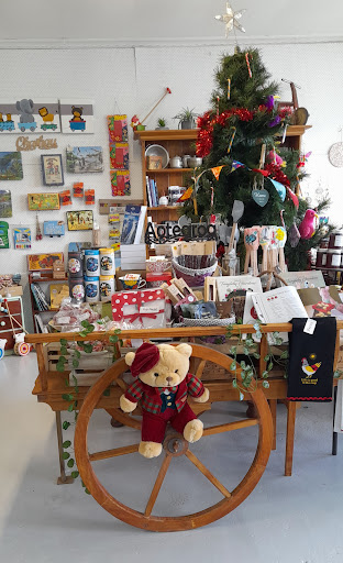 Settlers Way Country Store - Thumbnail