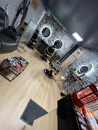 Photo n°16 de Barber Shop Coiffeur Homme M&F(PERNETY) à Paris (Salon de coiffure)