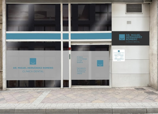 CLINICA DENTAL DR. MIGUEL HERNÁNDEZ ROMERO