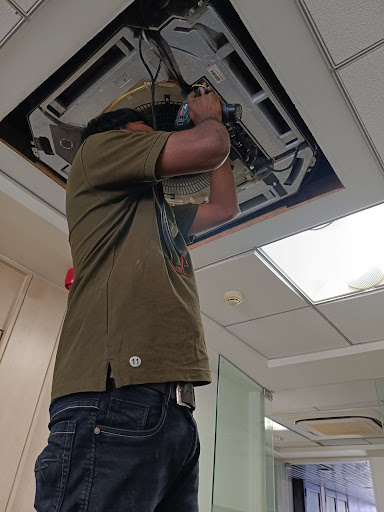 Looking for AC service near me in SG Highway? post image