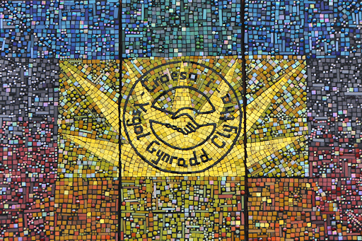 Clytha Primary School Logo