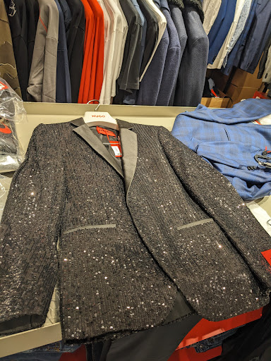 HUGO Store - Visual