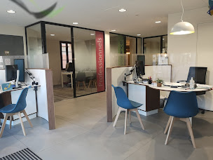 Photo n°1 de AXA Assurance et Banque Babault-Dos Santos Almeida à Aubigny-sur-Nère (Agence d'assurance pour locataires)