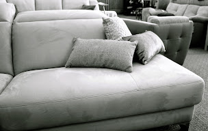 Photo n°2 de Meubles Saint Lyé à Saint-Lyé (Magasin de canapés)