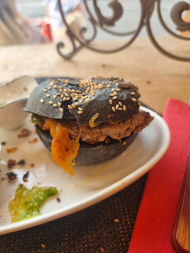 Photo 2 - BURGER GOURMET BGF