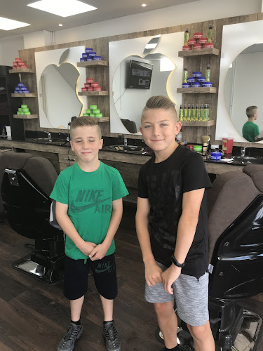 Kennington Barbers - Barber shop