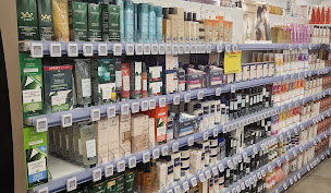 Photo n°4 de Pharmacie Des Parfums - ELSIE SANTE à Grasse (Pharmacie)