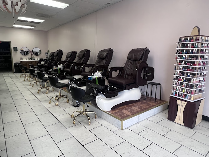 Great Nails interior view